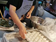 -侬佳蒸菜馆(听潮店)