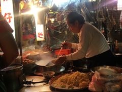 -六合夜市