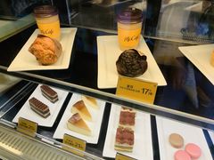 -麦当劳(百荣世贸商城店)