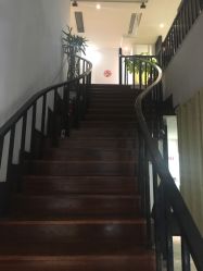 -苑苑发型设计