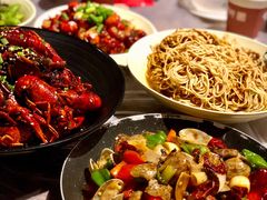 -巴厘龙虾·榜首油焖大虾(音乐学院·沿江酒馆店)