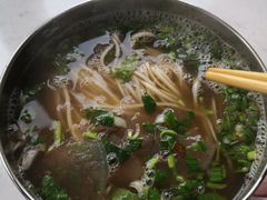 -马德元纯汤牛肉面(太奥广场店)