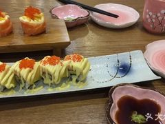 -万岁料理回转寿司(华贸店)