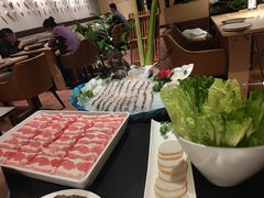 -鲜入唯煮·港式海鲜牛肉火锅(金宝街店)