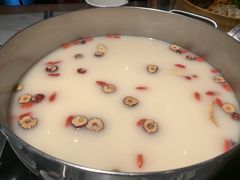 -尚尚仙·酸汤猪手·猪肚鸡火锅(华联万柳购物中心店)