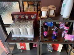 零售区-星巴克(杭州银泰城西一店)