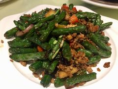 豆豉鲮鱼炒广东芥兰-龙记烧腊茶餐厅(常德路店)