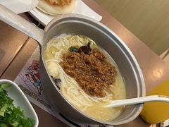 -灵芝妹子海鲜米线(瓦房店新玛特店)