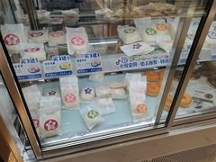面包甜点陈列柜-依茉朵(锦秋新天地店)