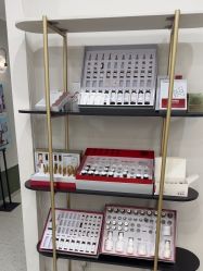 -苗方清颜·祛痘皮肤管理