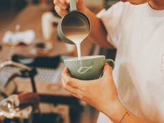 -Line 咖啡(石厦花园店)