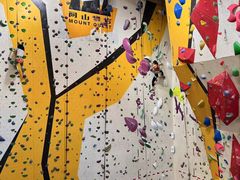 -问山MountQuest攀岩馆