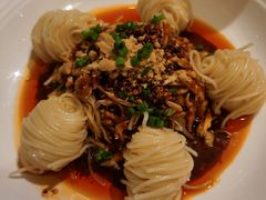 -渔语鱼新川菜Bistro(万象天地店)
