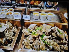 -雍容荟帝王蟹活龙虾展台自助(IFS黑金店)