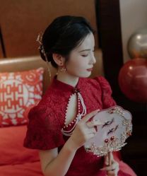 点击看大图 -挪娅婚纱摄影皇家会所