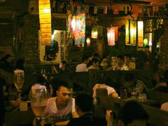 帅哥美女-Helens海伦司(武汉卓刀泉店)