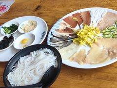 -桥香园过桥米线(国贸店)
