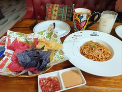 -Famous肥猫墨西哥音乐餐吧(五棵松华熙LIVE店)