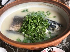 砂锅鱼头汤-风味小馆(天目湖宾馆店)