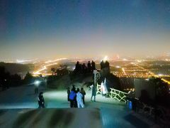 -鬼笑石后山停车场