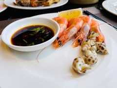 -大中华希尔顿酒店-念自助餐·嗨啤·小龙虾