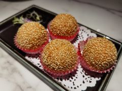 芝麻小煎堆-钟菜·粤菜点心·宴请(海上世界·汇港二期店)