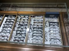 -茂昌眼镜(南京东路店)