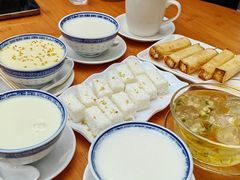 -周大娘牛乳(旧寨古村总店)