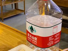 -毛辣果·贵州红酸汤牛肉火锅(西单店)