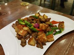 馕炒肉-清真·玛丽亚新疆菜主题餐厅(浙江中路店)