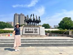 -洛阳周王城天子驾六博物馆