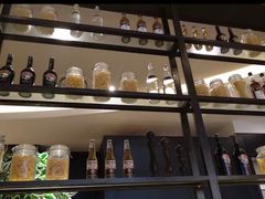 酒架-必胜客(印象城店)