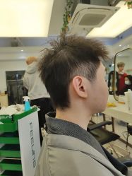 -镁连社·美联社
