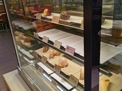 面包甜点陈列柜-麦当劳(西单明珠店)