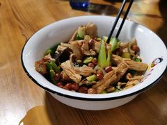 香葱烧腐竹-久品居外婆人家(时光店)