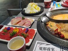 -生活如沸·顺德水牛奶火锅(大学路店)
