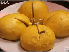 年夜饭--好有感觉的馒头&nbsp;2分-董府·古宅餐厅