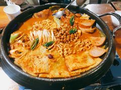 部队火锅-首尔大排档