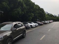 -安亭财富广场-停车场