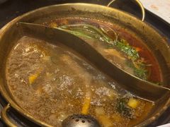 -顶顶汤火牛排火锅·经典铜锅涮肉