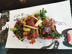 -德信恒隆国际酒店