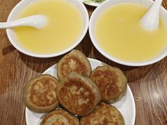 -清真吴记门钉肉饼·喜多利