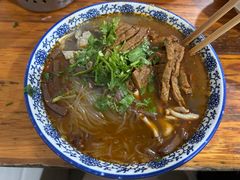 -叶新小吃店(来凤小区总店)