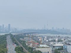 -武汉五月花大酒店(武昌火车站中南路地铁站店)