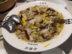 -渔语鱼酸菜鱼新川菜(来福士店)