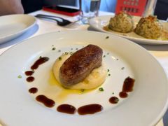 香煎鹅肝-茹丝葵经典牛排馆(上海外滩店)
