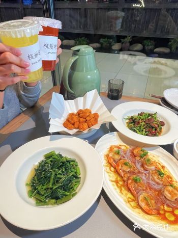 桂满陇金源店开业以来，人气一直都很火爆，但凡周末的饭