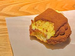 -天井·丑面包搭咖啡