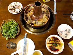 -岳记兴隆·青城腊排铜火锅(融创店)