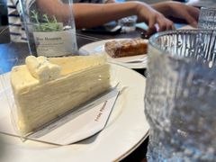 -Fridi Patisserie Cafe